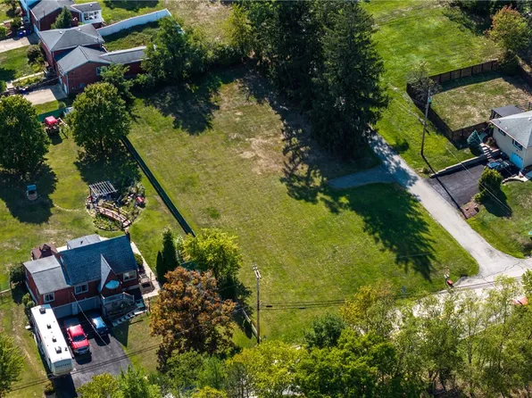 122 Jamison Ln, Monroeville, PA 15146