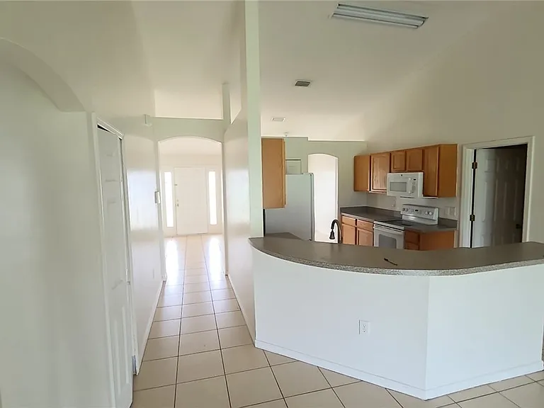832 Palomino St E — Photo 13