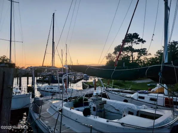 415 Whittaker Point Road #E-54, Oriental, NC 28571