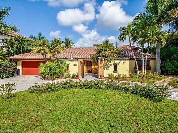 2nd image of 833 Cypress Lake Cir
