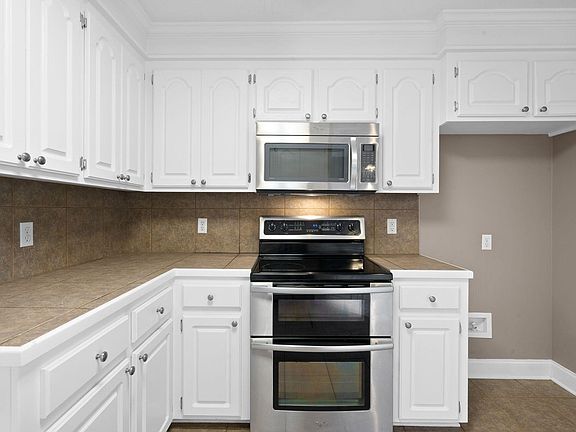 2nd image of 68 Nicolaus Dr