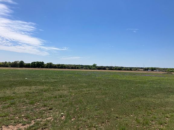 2nd image of 814 Cedar Mountain Rd