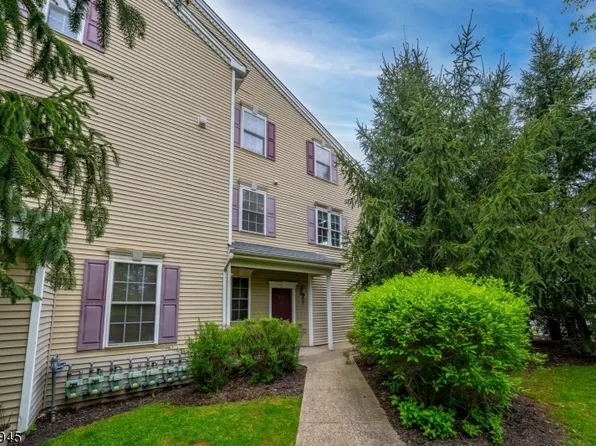 502 Donato Cir, Scotch Plains Twp., NJ 07076