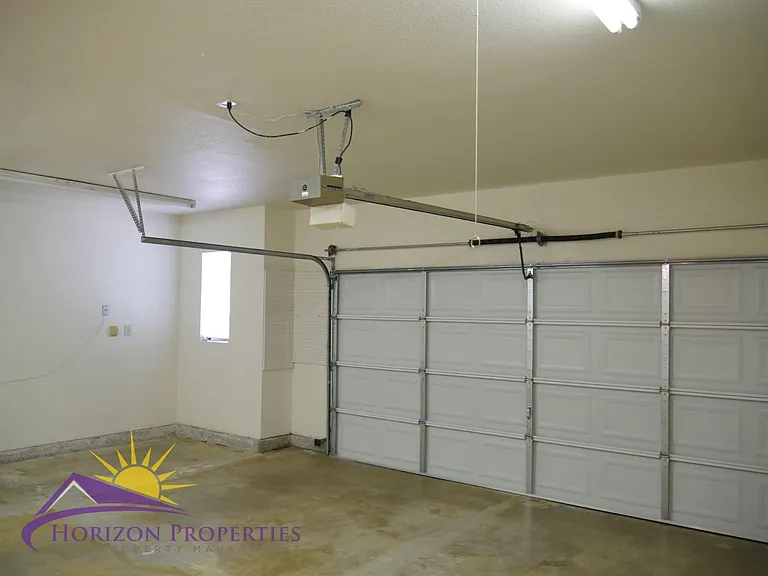 9472 Clementine Way — Photo 23