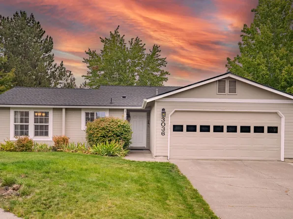 3036 NE Royal Ct, Bend, OR 97701
