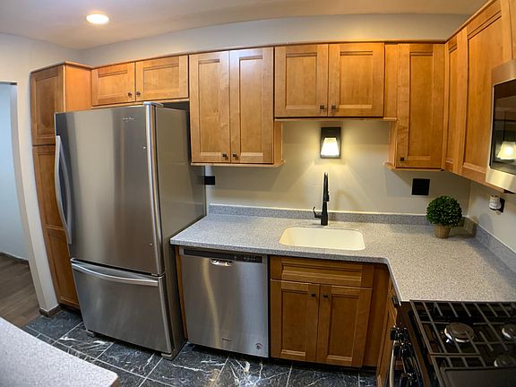 3rd image of 7420 Grand Ave APT 205-B
