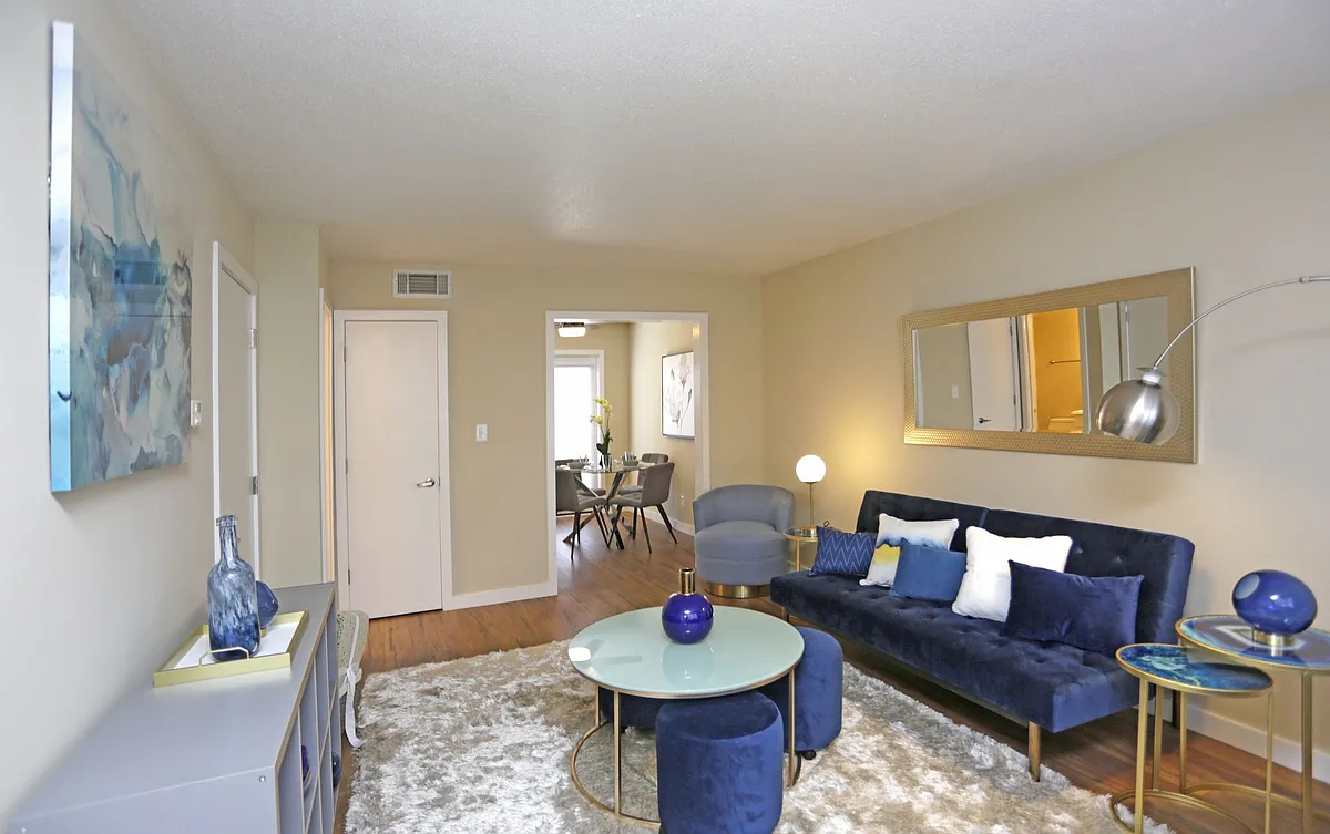 Building Photo - Western Villa Townhomes