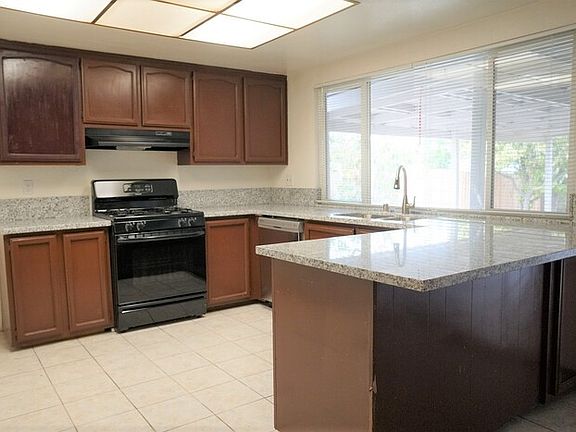 3rd image of 9335 Kiefer Blvd