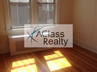 3208 28th Ave, Astoria, NY 11102