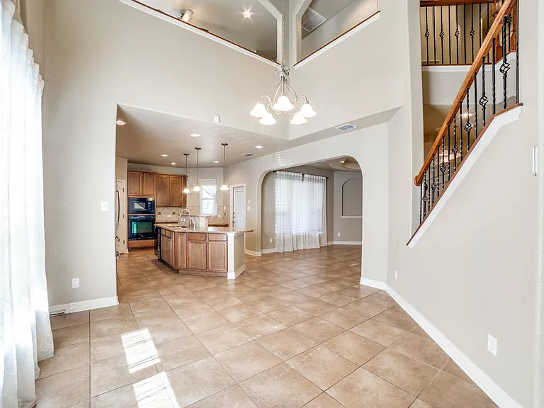 12602 Emmett Grv — Photo 4