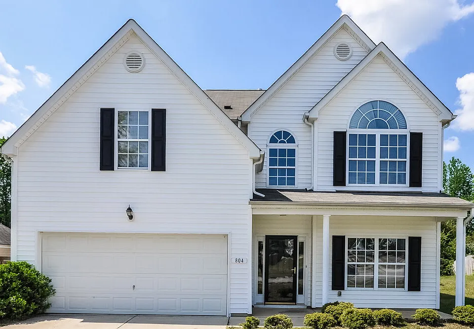 804 Red Oak Tree Dr