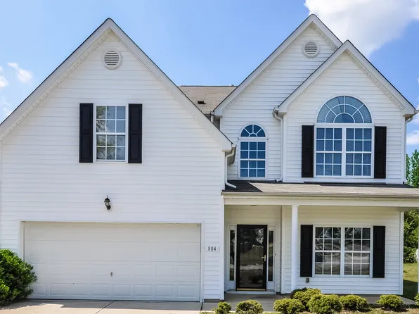 804 Red Oak Tree Dr, Fuquay Varina, NC 27526