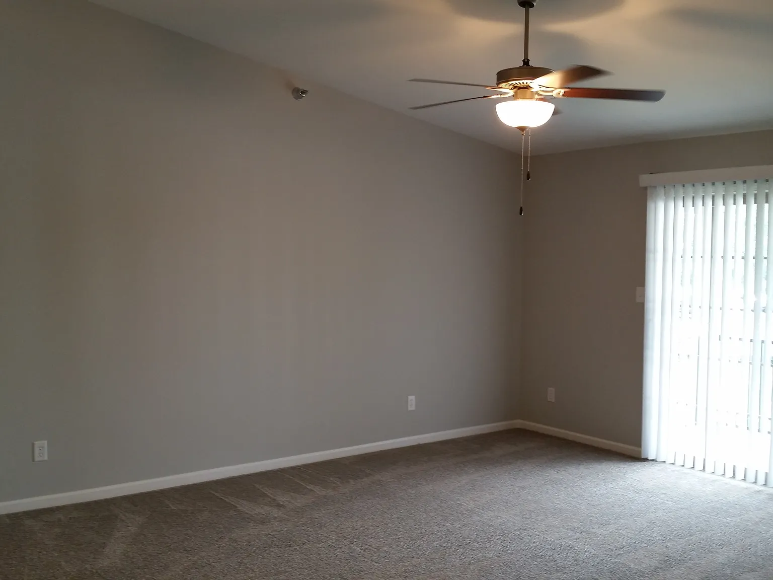 2 bed, 1325 sqft, $1,950 — Photo 3