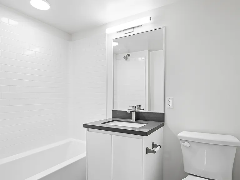 6363 Tyrone Ave #406 — Photo 12