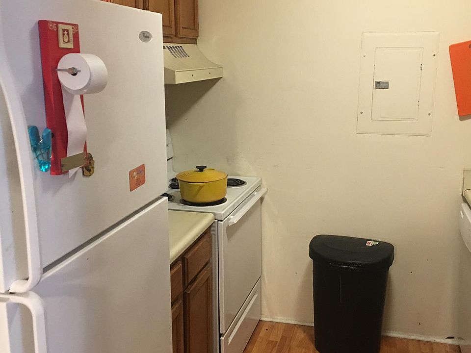 2nd image of 79 Broadway APT 4B