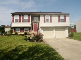 18 Eastridge Dr, Amelia, OH 45102