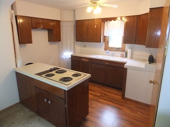 3rd image of 1018 38th Ave