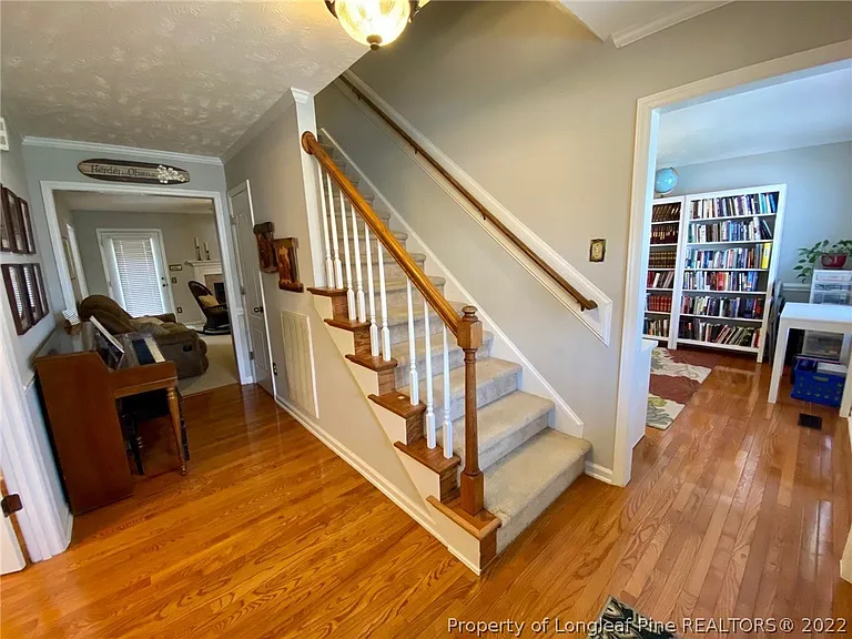 3705 Lockerbie Ct — Photo 8
