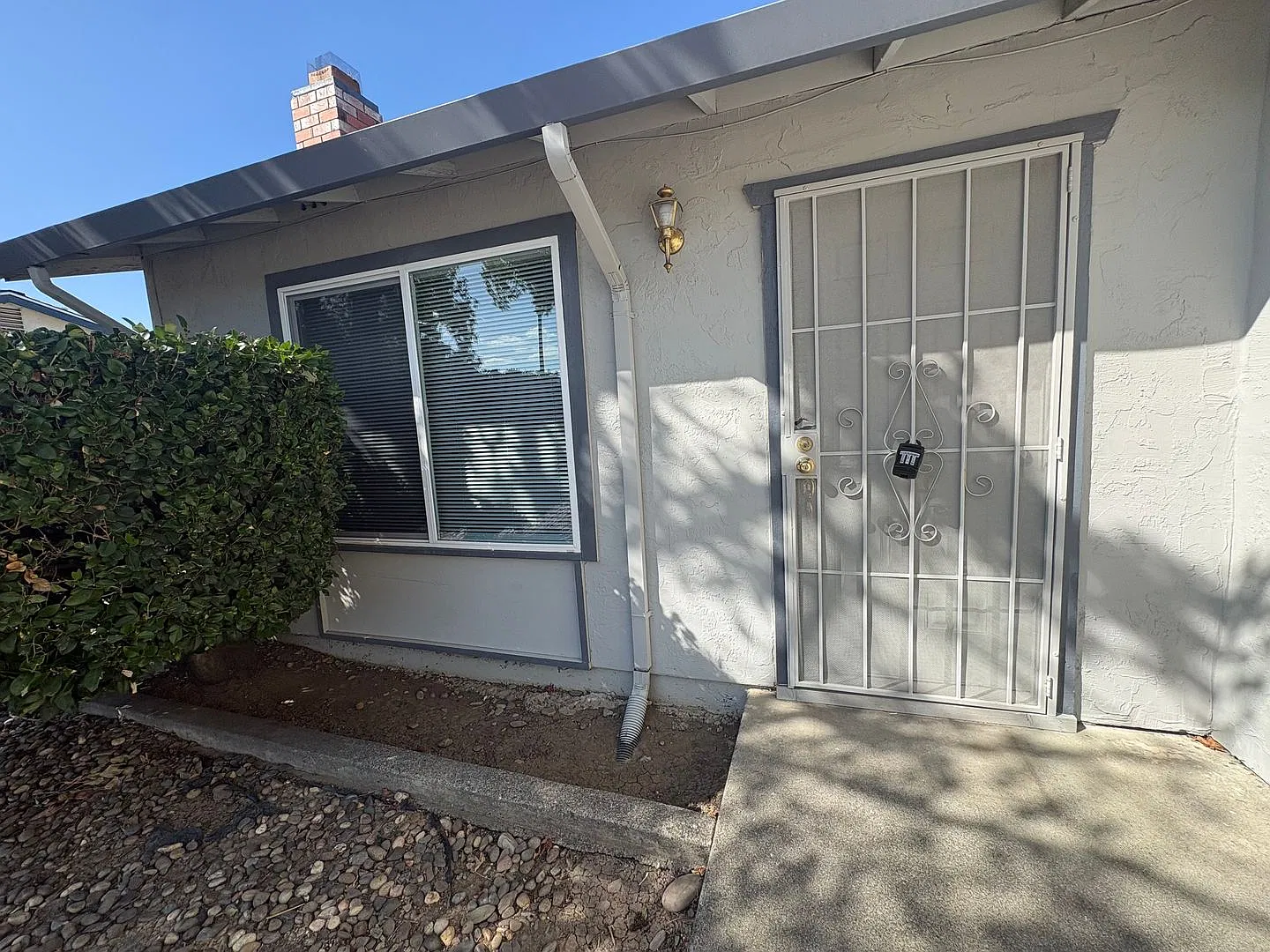 731 Northampton Dr.- Travis Unified School District — Photo 3