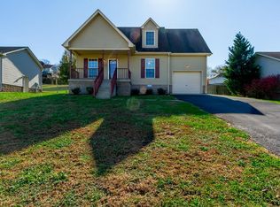 125 Phillip Dr, Springfield, TN 37172