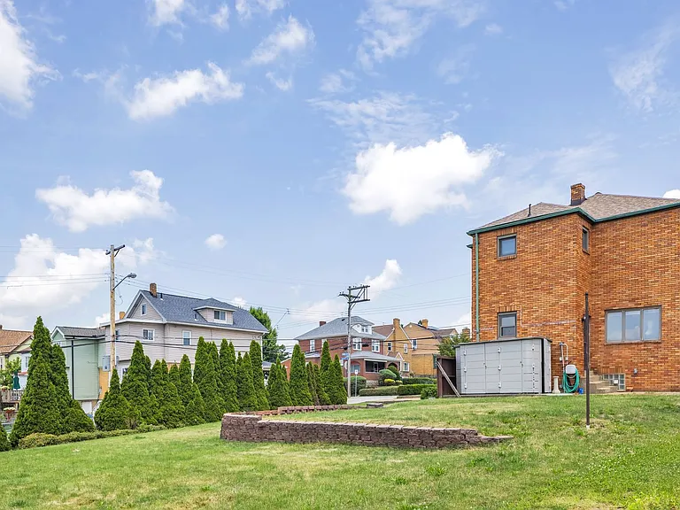 1002 Fordham Ave — Photo 36