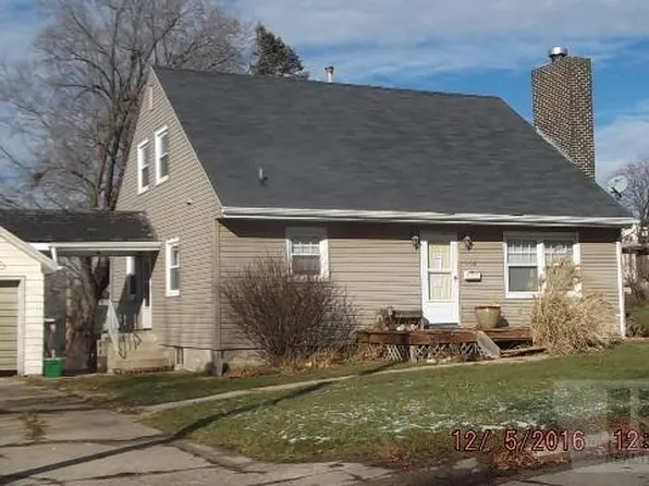 1106 Broadway St, Audubon, IA 50025
