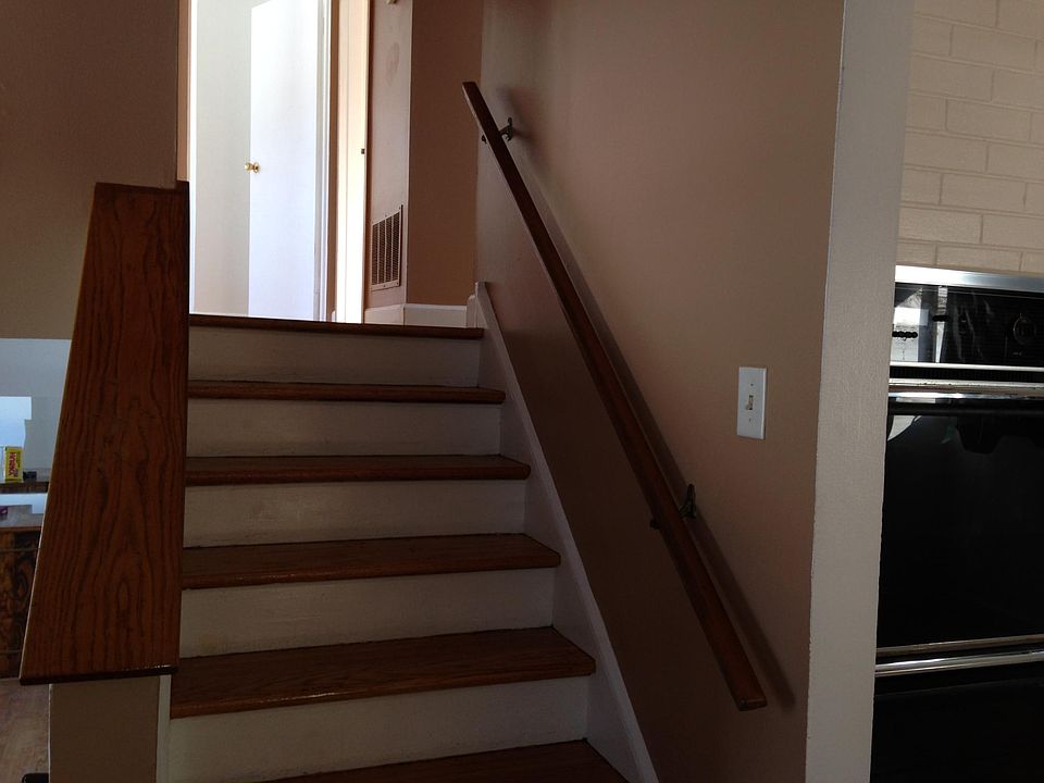 1st image of 127 Illinois St