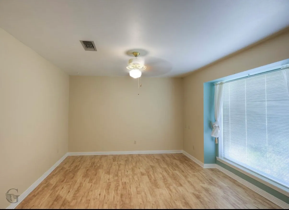 3 bed, 1660 sqft, $1,800 — Photo 3