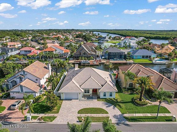 2nd image of 2018 Sykes Creek Dr