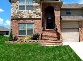 4497 W Greenridge St, Springfield, MO 65807