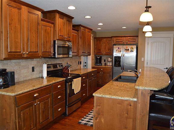 5th image of 4516 SW Woods Dr