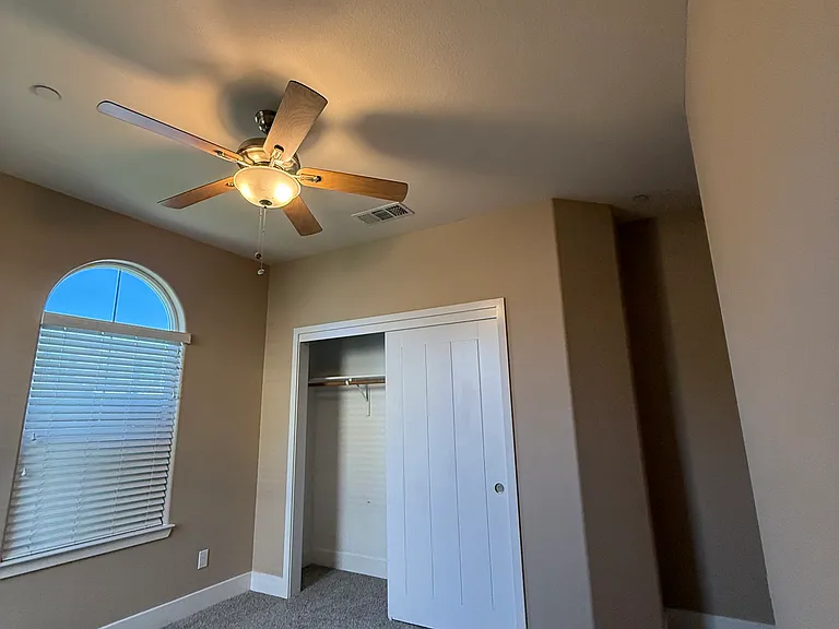 6684 E Farrin Ave — Photo 15
