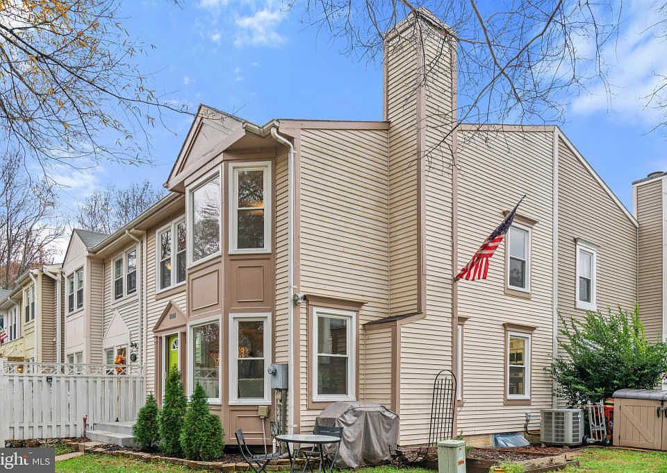 1st image of 3825 Salemway Ct