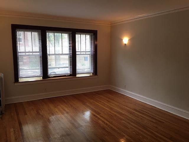 1st image of 2215 W Argyle St #1