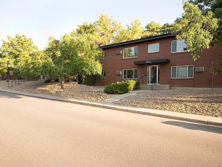 1820 Alpine Ave #2 — Photo 16
