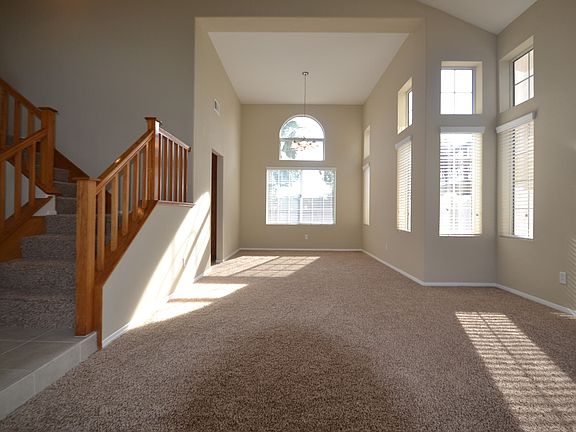 2nd image of 28849 Glenheather St