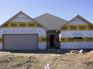 202 NW Granite Ave, Cache, OK 73527