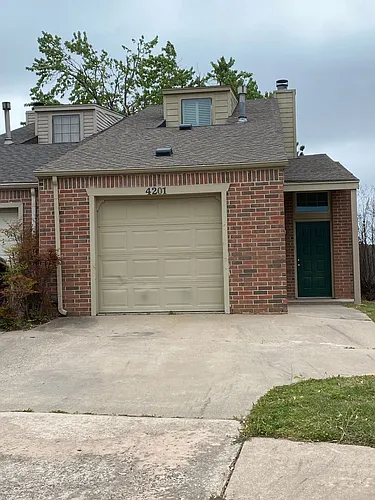 4201 Colony Dr Photo 1