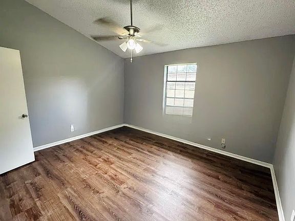 2nd image of 3050 Charlinda St #1
