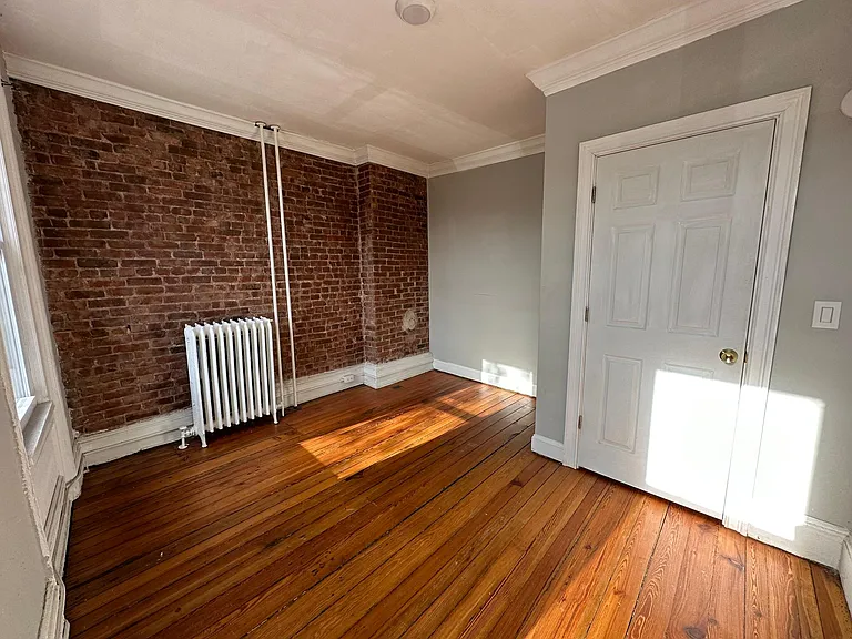 118A Main St #1 — Photo 4