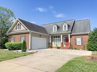 8193 Kaitlin Ln, Ooltewah, TN 37363
