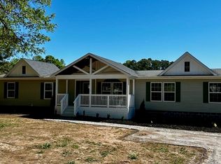 215 Burdette Rd, Simpsonville, SC 29681