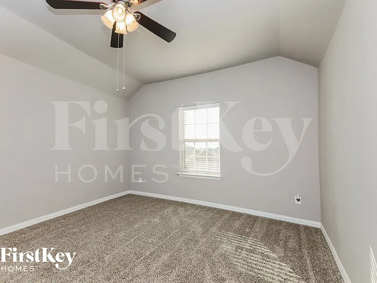 1208 Caney Creek Ln — Photo 13