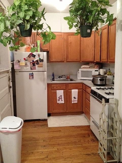 1st image of 638 W Arlington Pl #2E