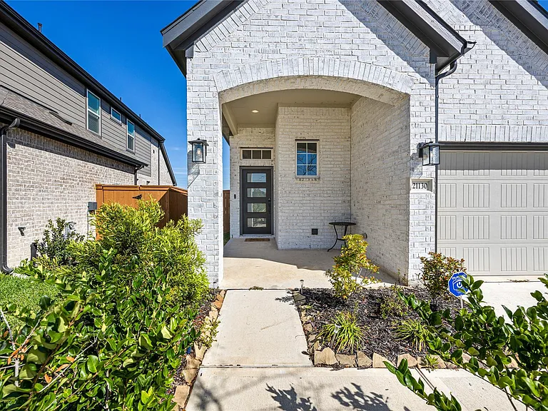 21130 Garden Palm Dr — Photo 3