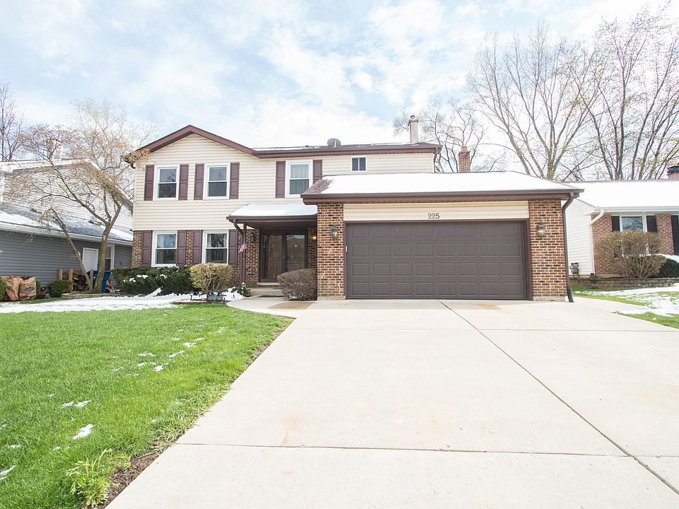 1st image of 225 Grovenor Dr