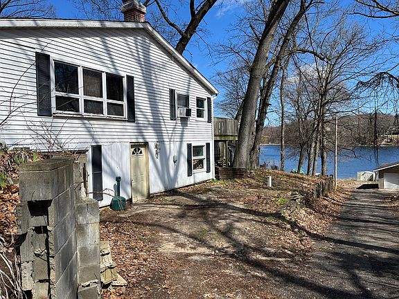 2nd image of 21524 Clear Lake Ave