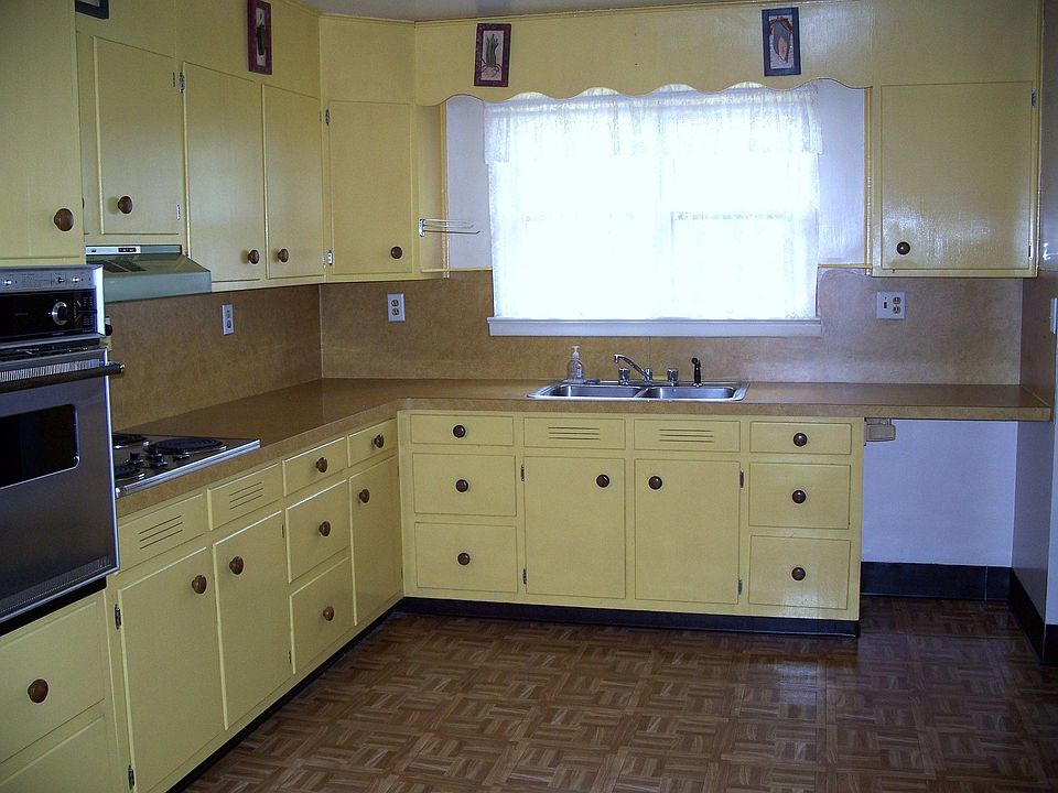 2nd image of 2774 Seip Ave