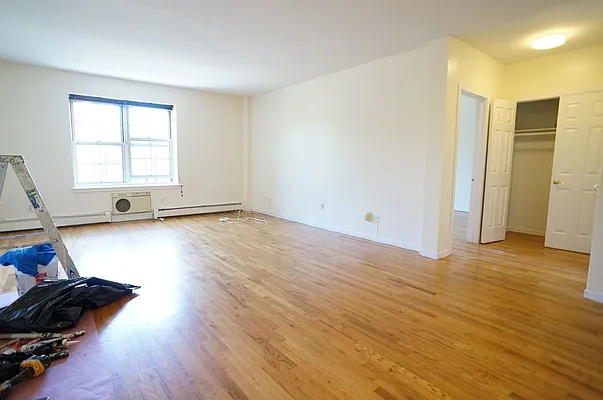 Rented by Real Broker NY LLC | media 31