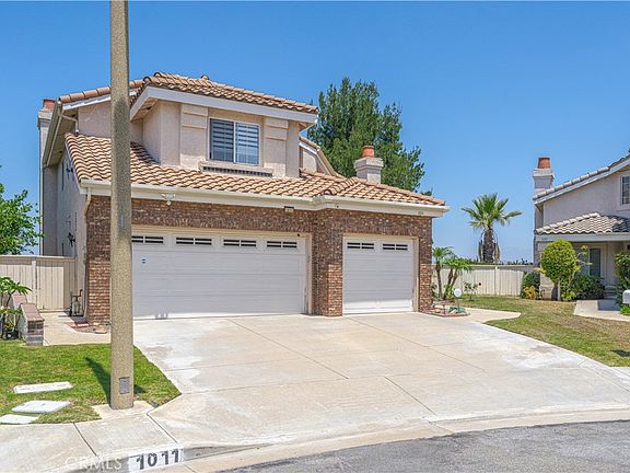 2nd image of 1011 S Mountcrest Ct